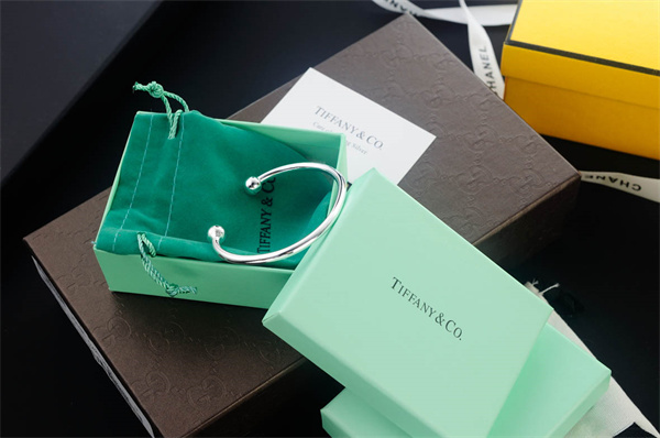 Tiffany Bracelet 018
